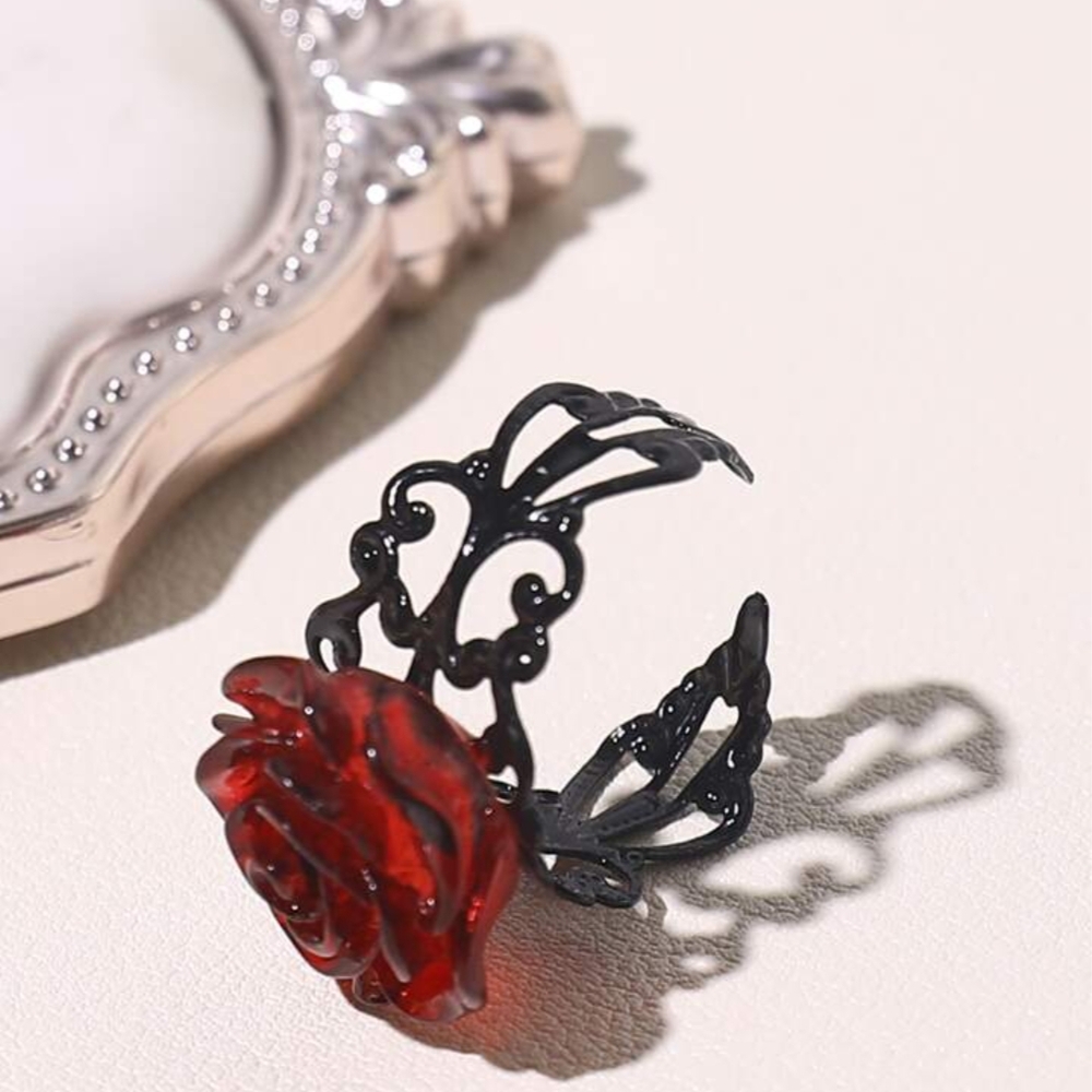 Hot Topic Red Rose Ring - Picture 2 of 4